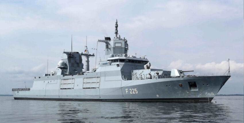 Die Fregatte F225 Rheinland-Pfalz, der Klasse F125, in der Eckernfoerder Bucht. Foto: Deutsche Marine