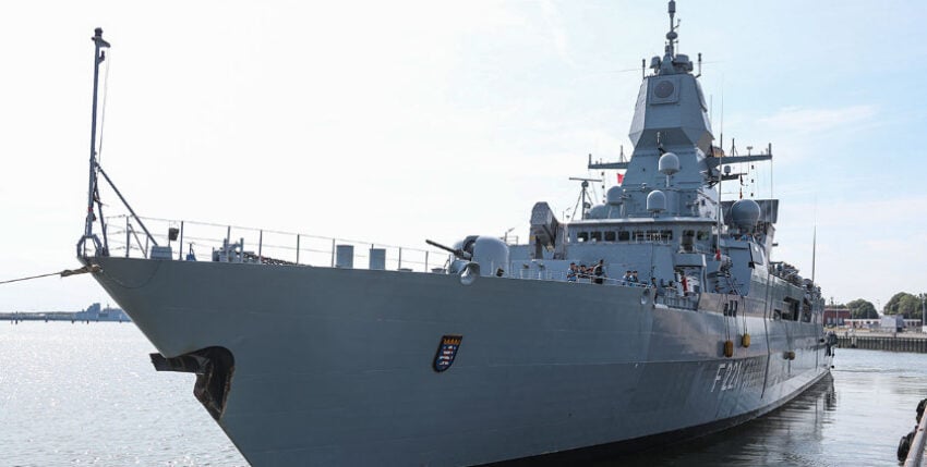 Frigate "Hessen" exercises with aircraft carrier group, Photo: Leon Rodewald