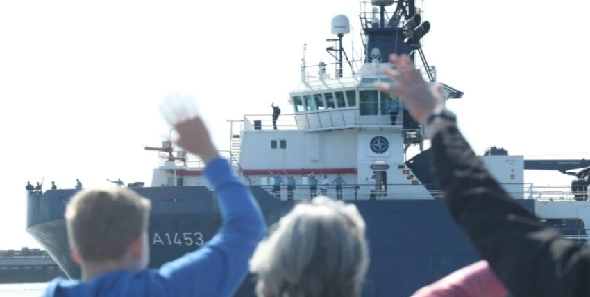 Auslaufen der Rügen aus Wilhelmshaven, Foto: BW/ Tönnies