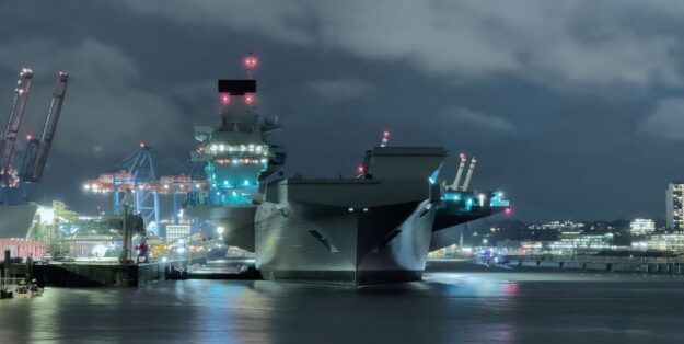 Flugzeugträger HMS "Queen Elizabeth" der britischen Royal Navy, Foto: M. Savasogan, elb-bureaux.com