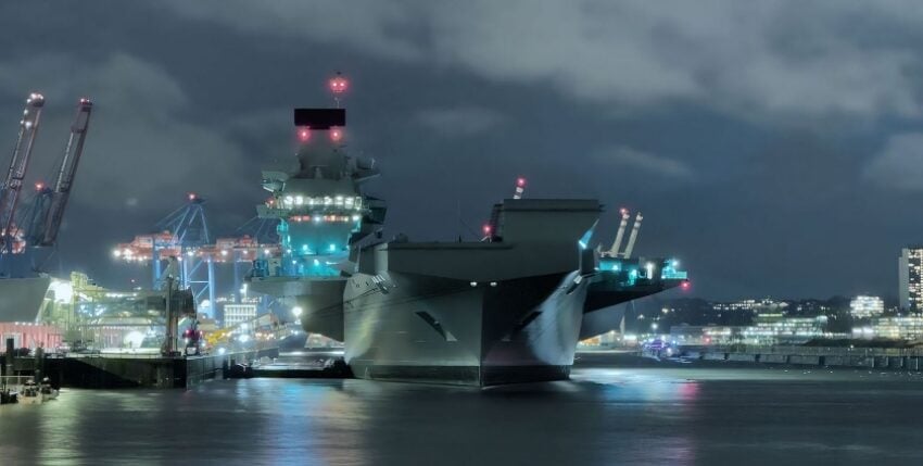 Aircraft carrier HMS "Queen Elizabeth" of the British Royal Navy, Photo: M. Savasogan, elb-bureaux.com