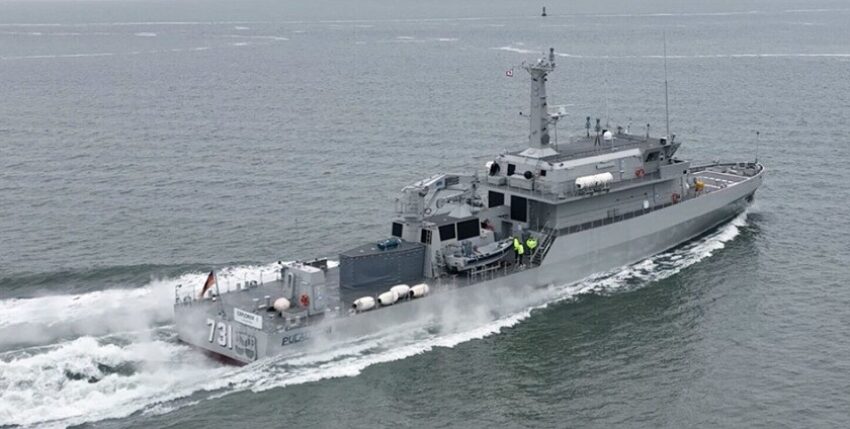 State-of-the-art mine defence boat from Abeking & Rasmussen operates with Anschütz MCM system. Photo: A&R