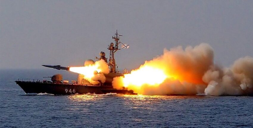 "R24", Tarantul-III firing with SS-N-22 Sunburn/Moskit-M. Photo: Russian media