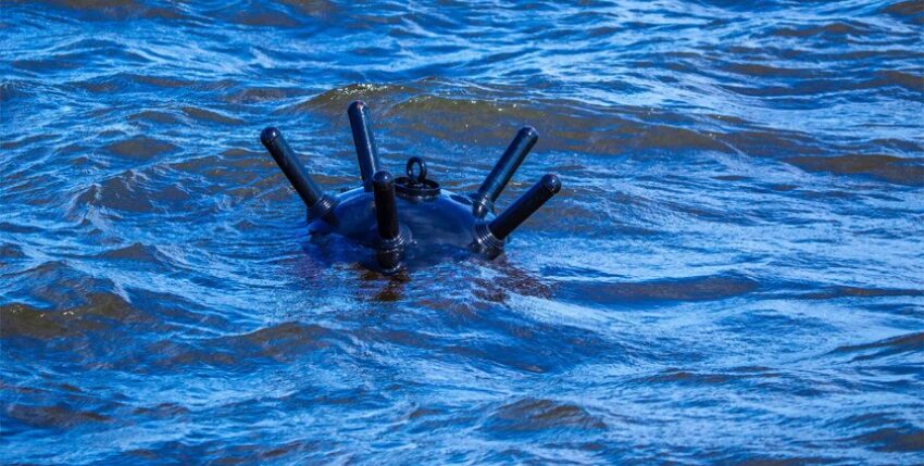 According to the Russian secret service, mines are "floating freely in the western part of the Black Sea". Turkey and Romania have begun joint efforts to search for the mines.