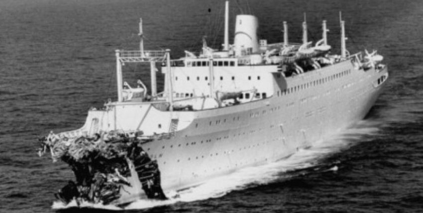 SS Stockholm nach der Kollision 1956, Foto: US Coast Guard