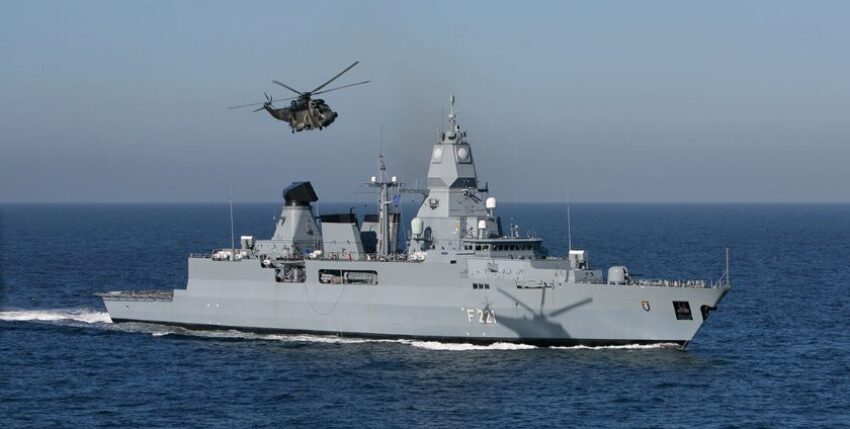 For the Hessians and their crew, the mission in the Red Sea is fraught with danger, Photo: Bw/Ricarda Schönbrodt