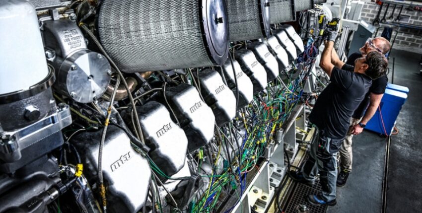 Prüfstand mit neuer Motorenplattform. Foto: Rolls Royce Power Systems