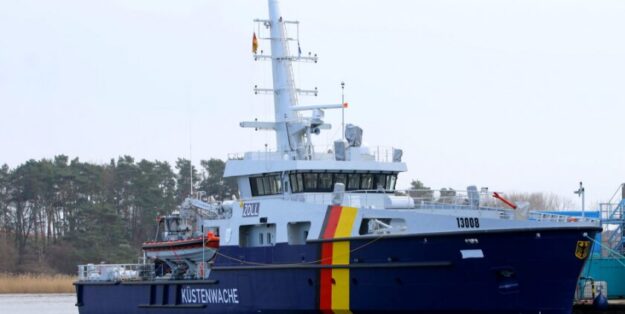 Third new building "Friesland" handed over to customs. Photo: NVL/Tilo Wallrodt