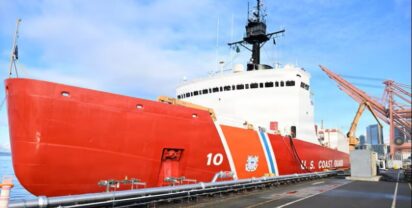 POLAR STAR auf dem Weg in die Antarktis. Bild: U.S. Coast Guard