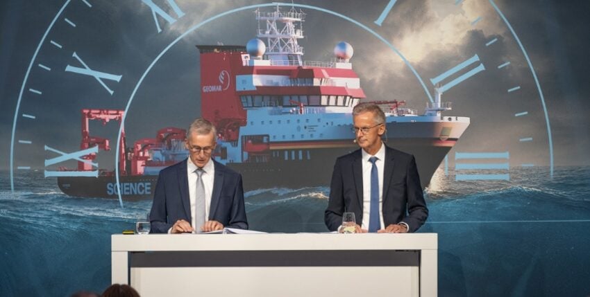 Harald und Holger Fassmer (r.) während der Präsentation, Foto: Fassmer