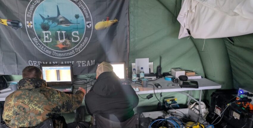 Team bei der Datenauswertung, Foto: Bw/Suess