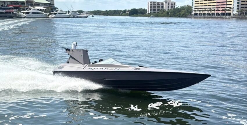 Demonstration of a K3 Scout Medium in the harbour of Tampa, Florida, Photo: AV