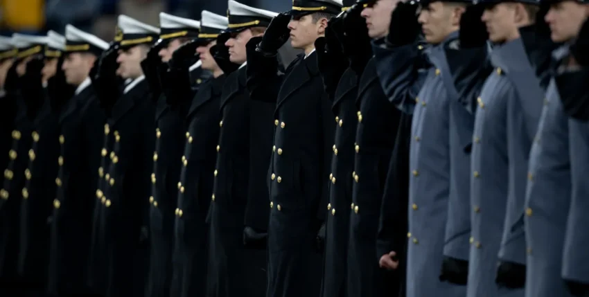 US Army und Navy Soldaten beim alljährlichen Footballmatch 2026 Foto White House