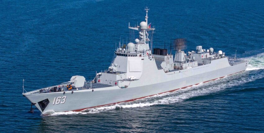 Chinese destroyer Type 052D "Jiaozuo". Photo: Michael Nitz