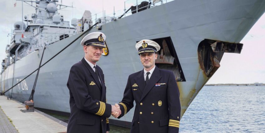 New and current commander of the frigate Mecklenburg-Vorpommern