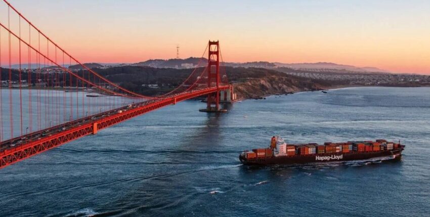 deu-clean-ships-world-(HLAG)