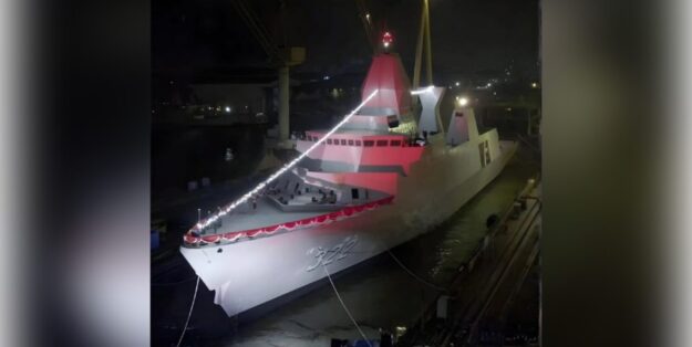 Photo: Night launch of the „Balaputradewa“, PT PAL