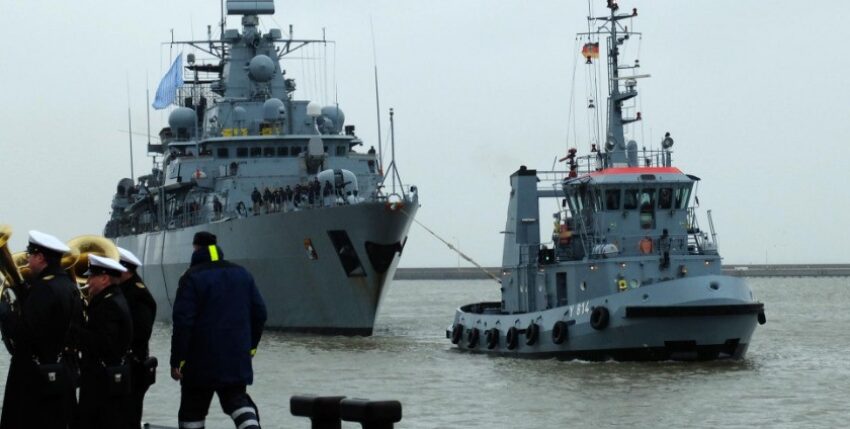 Frigate Bayern back home, photo Holger Schlüter