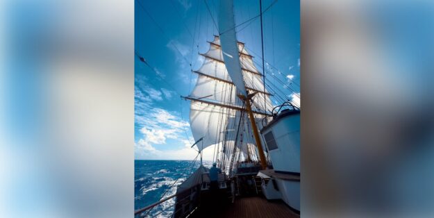 Passatwinde: Gorch Fock segelt über den Atlantik Foto: Bw