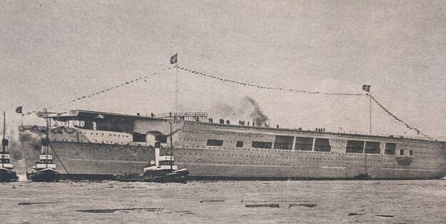 Foto: Stapellauf der Graf Zeppelin 1938 in Kiel, Zeitschrift „Die Wehrmacht“, 2. Jg. Nr. 24, 2. Dezember-Ausgabe 1938