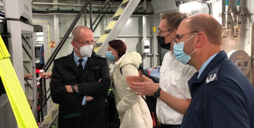 Project and experiment management on board the Sachsen, photo: Bw/Reiner Baier