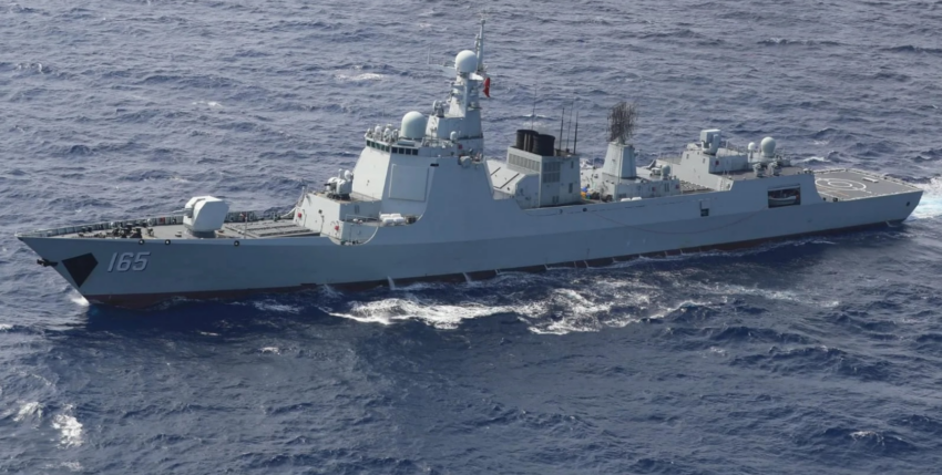 Chinesischer Zerstörer „Zhanjiang“ der Luyang-Klasse Type 052DL. Foto: CCTV