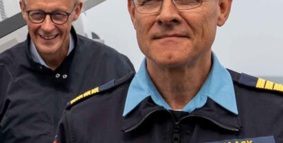 marineforum_2025_10_Seite_01