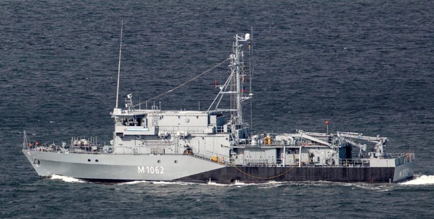 mfo_header Minesweeper class 332 "Sulzbach-Rosenberg" of the German Navy. Photo: Michael Nitz