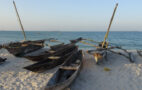 Fishing boats on the beach in Tanzania, photo: Wikimedia/Sarvesh Lutchmun