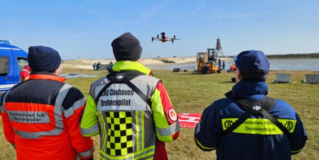 Foto: Übung Schadstoffunfall, hier das Drohnenteam, Havariekommando