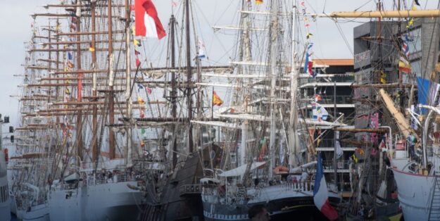 Photo: SAiL2025 - Sailors' hearts beat faster. Photo: Wolfhard Scheer/CC BY 3.0