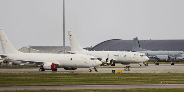 Ein deutsche P-8A Poseidon (Mitte) neben einer französichen Bregeut Atlantic und einem britischen Seefernaufklärer P-8 auf dem Stützpunkt Lossiemouth. Foto: UK MOD © Crown Copyright 2026 AS1 Ellice Gardner
