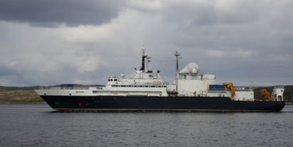 Russisches Forschungsschiff JANTAR. Foto: Portugiesische Marine