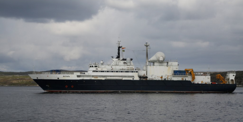 Russisches Forschungsschiff JANTAR. Foto: Portugiesische Marine