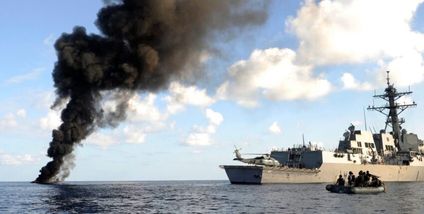 usa-dd-99-arleigh_burke-farragut-antipiracy-(usn10)