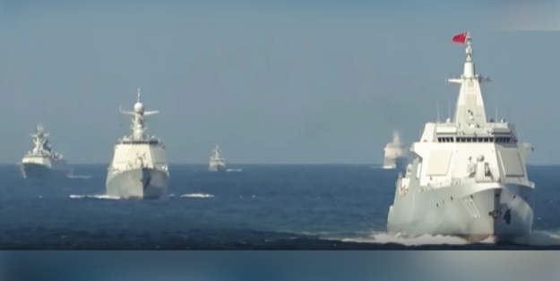 Zerstörer ZUNYI (107/Typ055) führt einen Flottenverband an. Foto: China Military Online